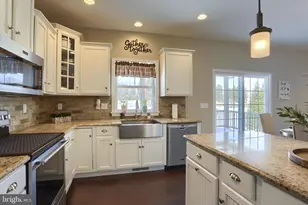 1520 Zestar Dr, Mechanicsburg, PA 17055 - Photo 16