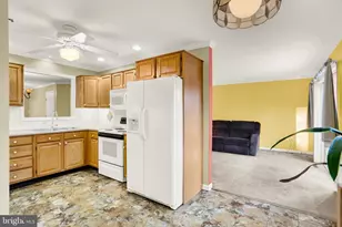 1442 Maplewood Dr, New Cumberland, PA 17070 - Photo 14