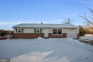 36 Clay Rd, Carlisle, PA 17015 - Photo 2