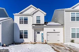 31 Parkview Dr, Carlisle, PA 17013 - Photo 1