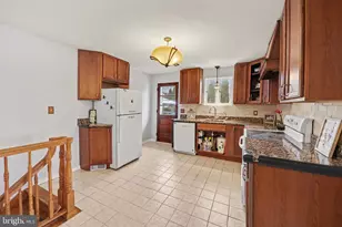 1723 Dighton St, Camp Hill, PA 17011 - Photo 12