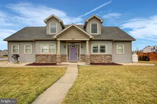 702 Southwood Dr, Shippensburg, PA 17257 - Photo 1