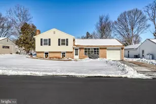 118 Kim Acres Dr, Mechanicsburg, PA 17055 - Photo 2