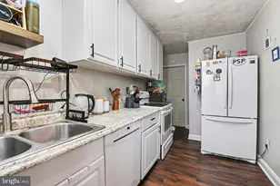 824 N West St, Carlisle, PA 17013 - Photo 6