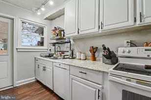 824 N West St, Carlisle, PA 17013 - Photo 8