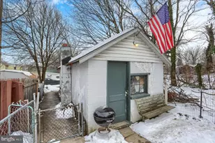 153 N East St, Carlisle, PA 17013 - Photo 26