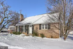 2102 Parkside Rd, Camp Hill, PA 17011 - Photo 2