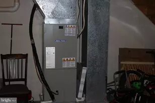 806 N Market St, Mechanicsburg, PA 17055 - Photo 20