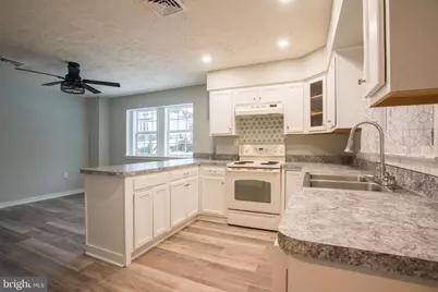 99 E Perry Street, Enola, PA 17025 - Photo 6