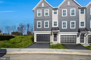 18 Morgan Cir, Carlisle, PA 17013 - Photo 1