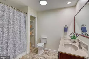 300 Widders Dr, Mechanicsburg, PA 17055 - Photo 24