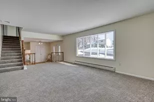 300 Widders Dr, Mechanicsburg, PA 17055 - Photo 6