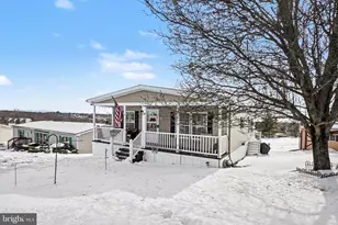 10 Northview Dr, Carlisle, PA 17013 - Photo 2