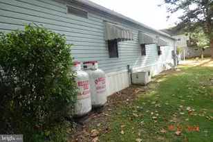 2 S Hollar Dr, Shippensburg, PA 17257 - Photo 8