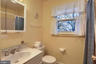 113 E Woodland Dr, Mechanicsburg, PA 17055 - Photo 24