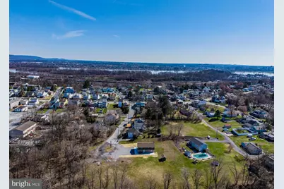 8 W Manor Avenue, Enola, PA 17025 - Photo 36