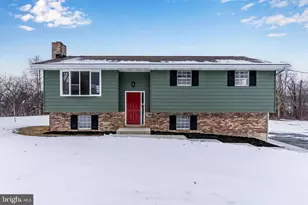 8 W Manor Ave, Enola, PA 17025 - Photo 1