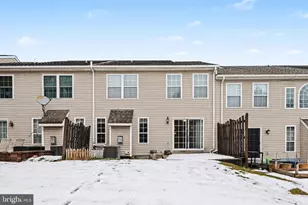 1167 Cross Creek Dr, Mechanicsburg, PA 17050 - Photo 2