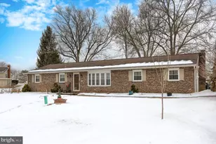 102 Fairway Dr, Mechanicsburg, PA 17055 - Photo 6