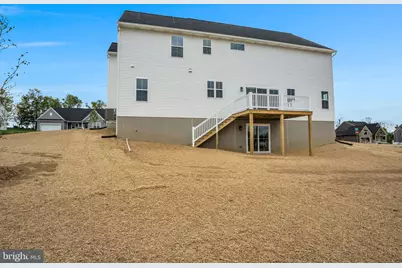 141 S Berkshire Drive, Carlisle, PA 17015 - Photo 2