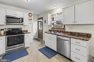 23 E Willow Terrace Dr, Mechanicsburg, PA 17050 - Photo 10