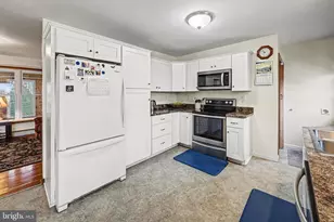 23 E Willow Terrace Dr, Mechanicsburg, PA 17050 - Photo 12