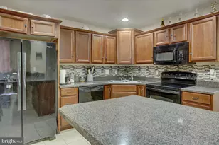 18 Sir William Dr, Newville, PA 17241 - Photo 14