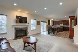 17 Barnhart Cir, Mechanicsburg, PA 17050 - Photo 8