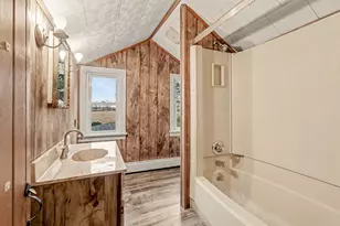 201 4th St, Boiling Springs, PA 17007 - Photo 20