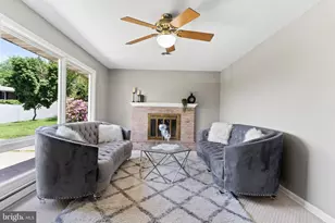 921 Thornton Dr, Mechanicsburg, PA 17055 - Photo 10