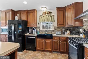 102 Oriole Dr, Carlisle, PA 17013 - Photo 12