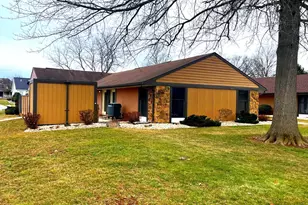 21 Abbey Ct, Carlisle, PA 17015 - Photo 2
