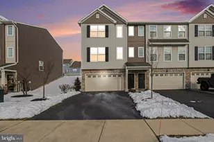 557 Brook Shire Ct, Mechanicsburg, PA 17055 - Photo 1