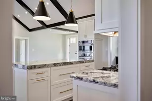 1 Peyton Dr, Carlisle, PA 17015 - Photo 2