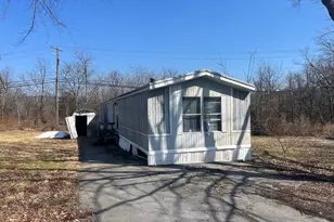 7 Aspen Ln, Carlisle, PA 17015 - Photo 2