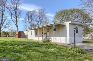 23 Aspen Ln, Carlisle, PA 17015 - Photo 6