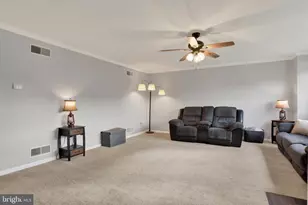 24 Warwick Cir, Mechanicsburg, PA 17050 - Photo 6