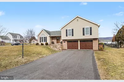 202 Barley Field Circle, Carlisle, PA 17015 - Photo 2