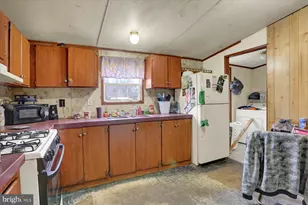 411 Mountain View Rd, Mount Holly Springs, PA 17065 - Photo 6