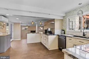 425 Country Club Rd, Camp Hill, PA 17011 - Photo 16
