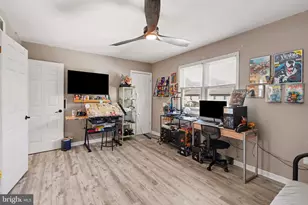 6903 Salem Park Cir, Mechanicsburg, PA 17050 - Photo 18