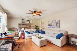 3925 Sullivan St, Mechanicsburg, PA 17050 - Photo 2