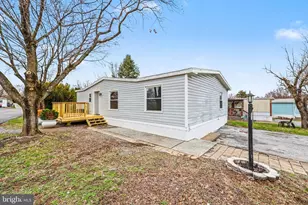 31 Cypress Ln, Carlisle, PA 17015 - Photo 4