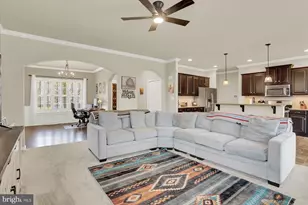 1821 Spartan Dr, Mechanicsburg, PA 17055 - Photo 10