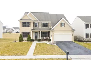 40 Hamlet Cir, Mechanicsburg, PA 17050 - Photo 1