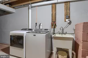 1022 E Lisburn Rd, Mechanicsburg, PA 17055 - Photo 28