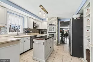 141 Simmons Rd, Mechanicsburg, PA 17055 - Photo 8