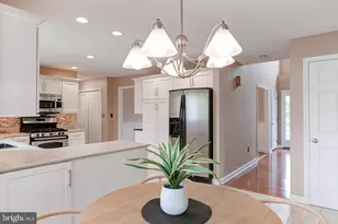 10 Silver Maple Dr, Boiling Springs, PA 17007 - Photo 10