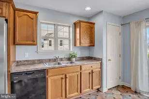 463 Nursery Dr N, Mechanicsburg, PA 17055 - Photo 12