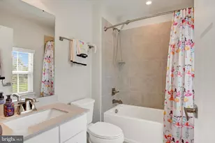 100 Grayhawk Way S, Mechanicsburg, PA 17050 - Photo 26